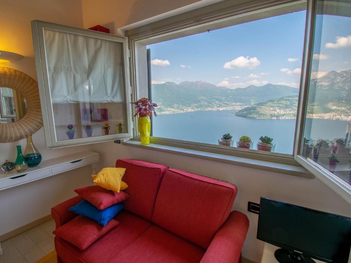 Cherubino - Stunning Lake View With Swimming Pool Parzanica Екстер'єр фото